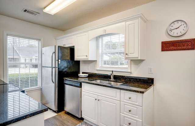 141 Portofino Lane SW Gallery 3