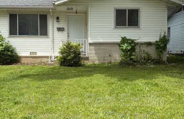 2605 E Linwood Street - 2605 East Linwood Street, Springfield, MO 65804
