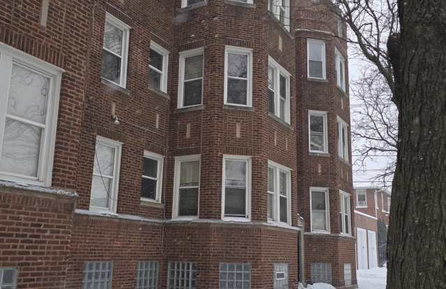 655 E 82nd Street unit: 3 photos photos