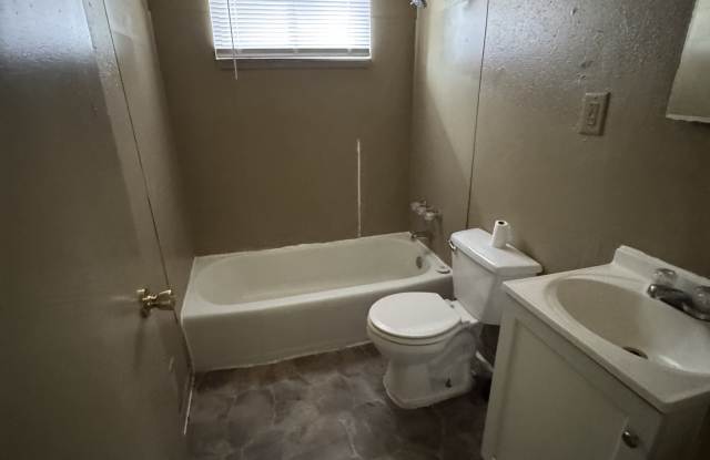8746 West Carmen Avenue - 4 Gallery 3