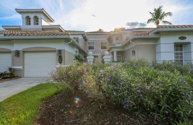 ** FIDDLER'S CREEK 3/2 FIRST FLOOR HOME FOR SEASON ** DEER CROSSING IN FIDDLER'S CREEK GATED ** photos photos