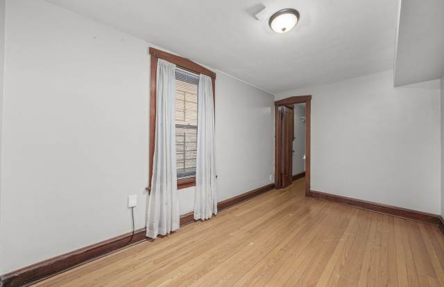 2026 W Charleston Avenue Gallery 3