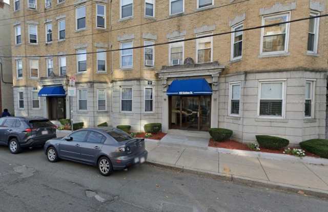 Studio apartment, Great location, Walk to Green Line, newly renovated! photos photos