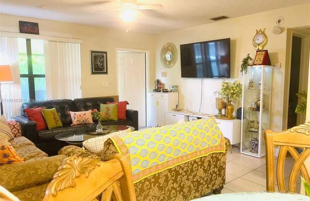 10023 Winding Lake Rd photos photos