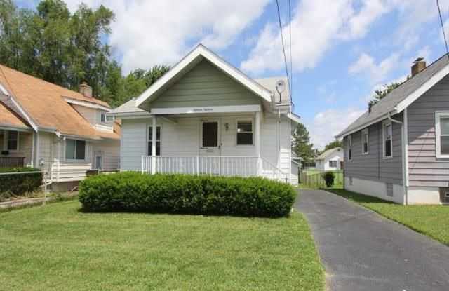 3br House | Sundale Ave | N. College Hill | Available NOW photos photos 3br House | Sundale Ave | N. College Hill | Available NOW photos photos