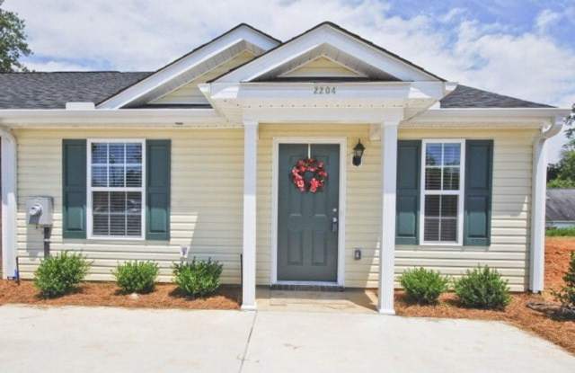 Charming Townhome Near Medical Facilities and Colleges photos photos