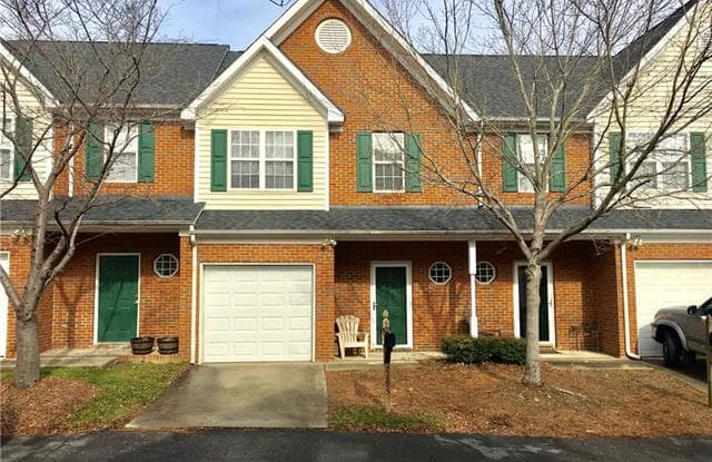 2105 Lennoxshire Square Court - 2105 Lennoxshire Square Ct, Charlotte, NC 28210