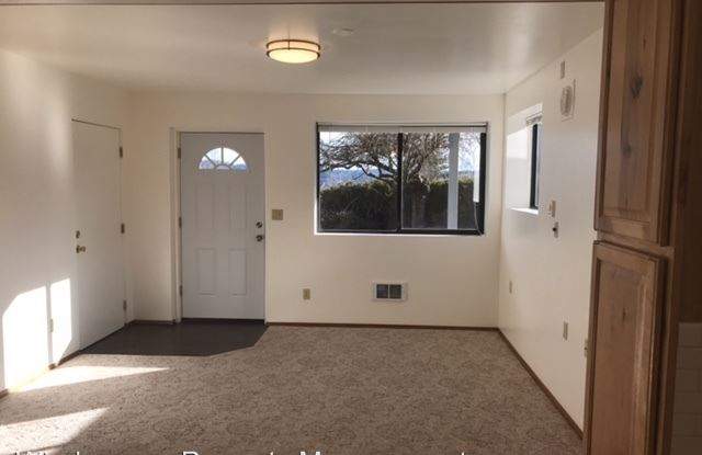 8179 Knute Lane - Studio Apartment Gallery 4