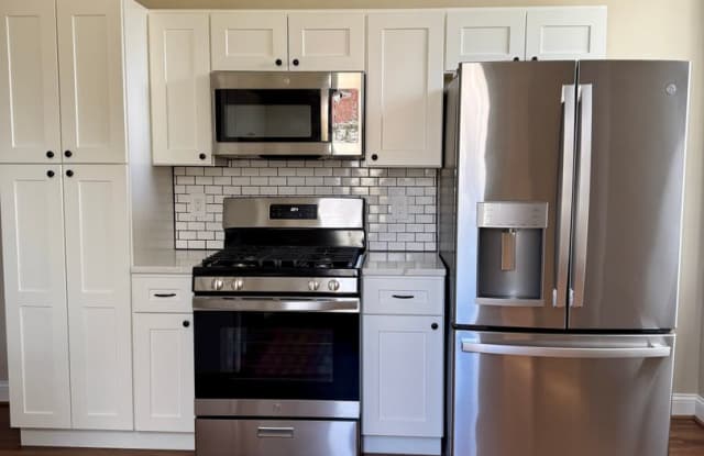 415 Considine Ave photos photos