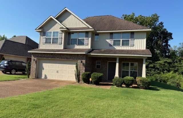 Olive Branch - 4 BR/ 2.5 BA- All new flooring and paint! photos photos