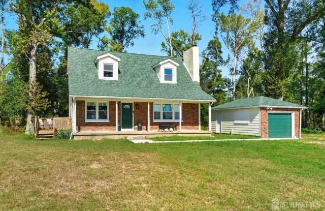 2092 Main Road photos photos