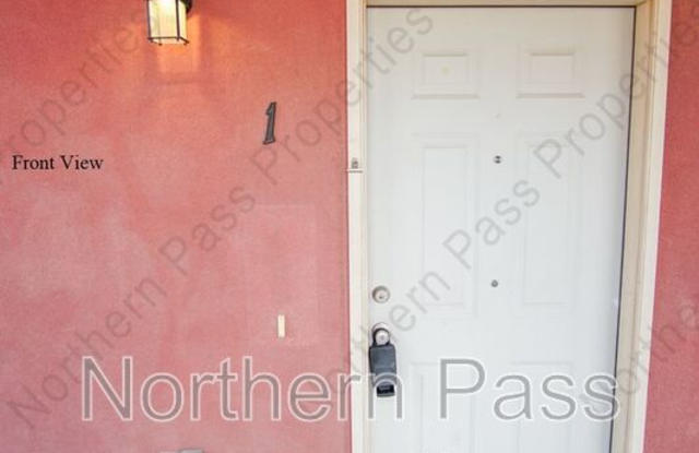 8685 N Loop Gallery 2