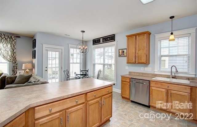 15228 waterfront Drive Gallery 2