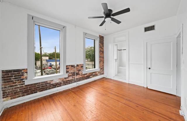 4713 North Florida Avenue photos photos