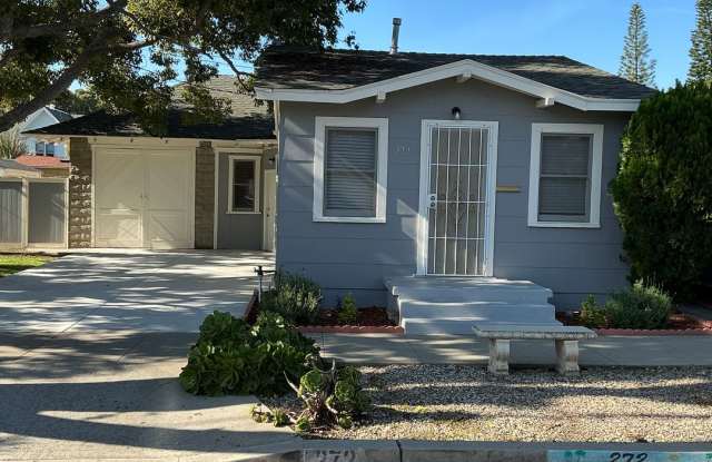 272 S. Grand 1 Bedroom 1 Bath with 2 BONUS Rooms in Old Towne Orange - 272 South Grand Street, Orange, CA 92866
