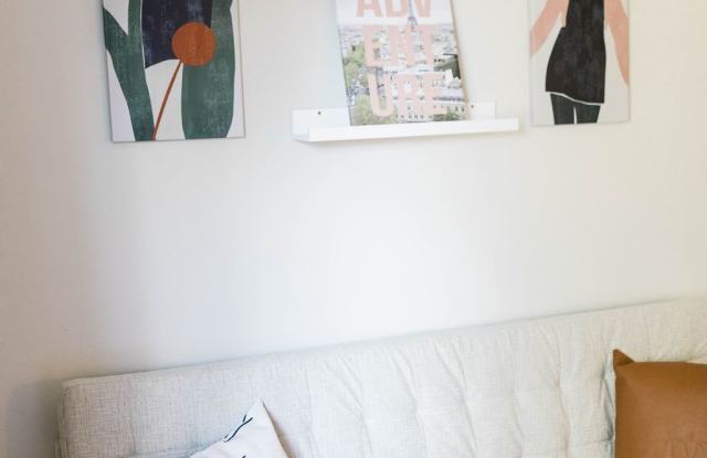 Furnished Apartments with flexible lease terms and unbeatable building amenities. photos photos