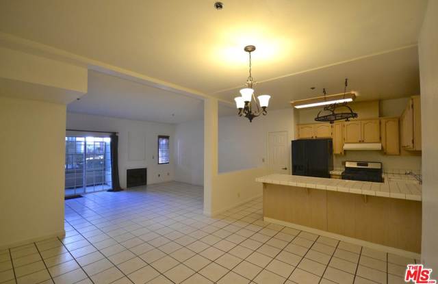 5154 INGLEWOOD Gallery 2