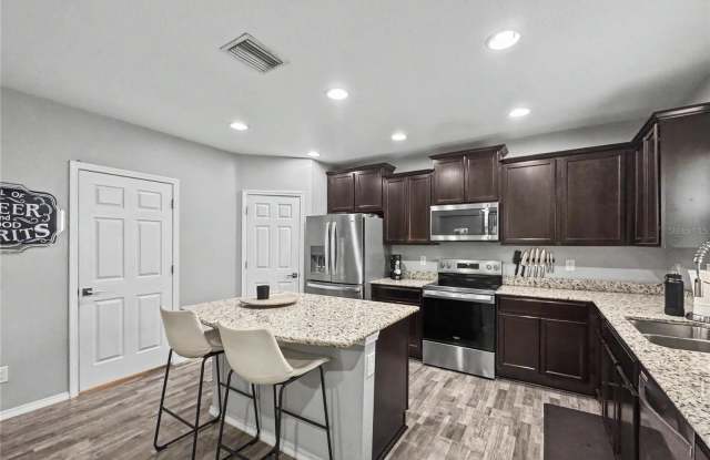 4842 CHATTERTON Way Gallery 1