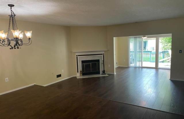 4 Folkstone Court - 4 Folkstone Court, North Brunswick, NJ 08902