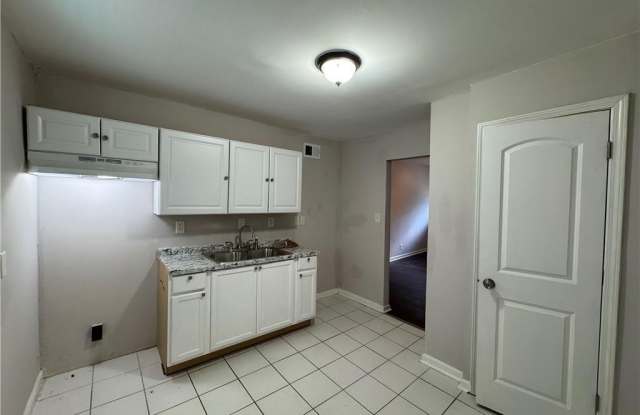 2430 Perry Boulevard NW Gallery 2