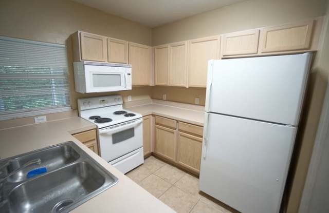 1203 Baronscourt Dr Gallery 3