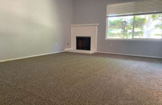 2239 E Mayfair Ave. Gallery 4