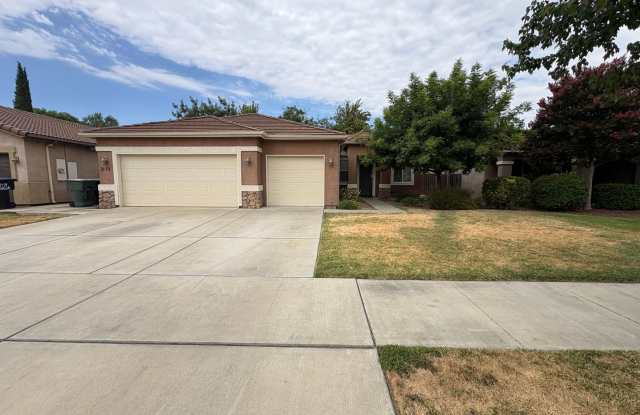 NW Visalia Home Rent Ready! Walking distance to Denton Elementary photos photos