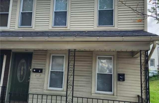 915 N New Street unit: 2 - 915 North New Street, Bethlehem, PA 18018