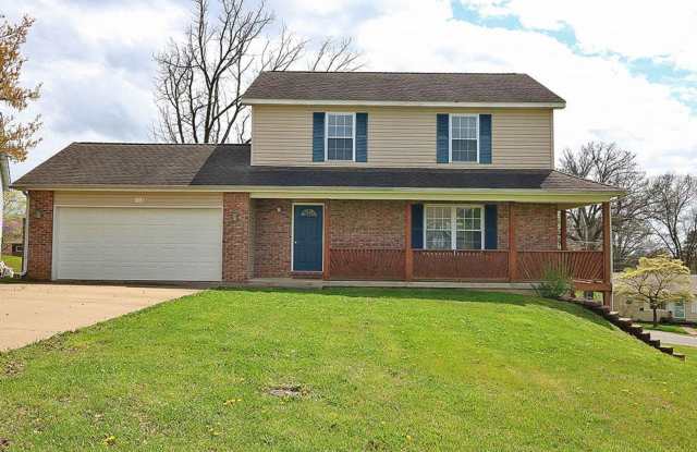 4 Bedroom House Close to Campus - 1938 Benjamin Court, Cape Girardeau, MO 63701