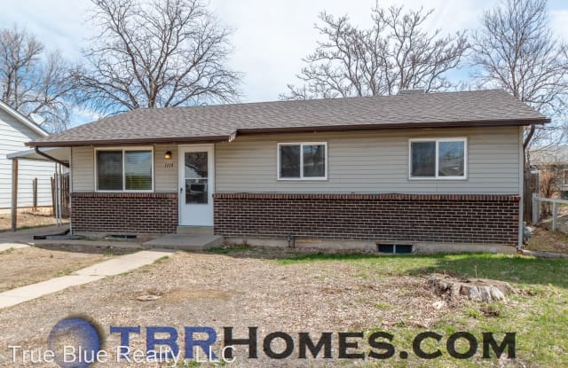 1114 Olathe St - 1114 Olathe Street, Aurora, CO 80011