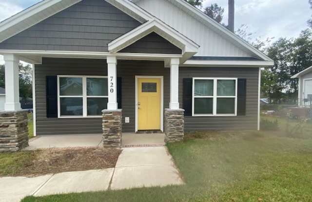 Charming 3-bedroom, 2-bath home between Leesburg Garners Ferry Rd. - 720 Bitternut Drive, Richland County, SC 29209 Charming 3-bedroom, 2-bath home between Leesburg Garners Ferry Rd. - 720 Bitternut Drive, Richland County, SC 29209