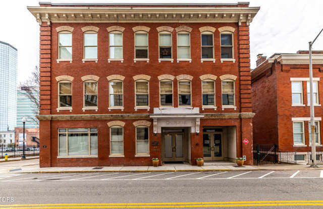 400 W Church Ave photos photos