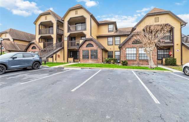 320 BLACK OAK COURT - 320 Black Oak Court, Altamonte Springs, FL 32701