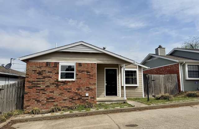 721 W 31st Terrace photos photos