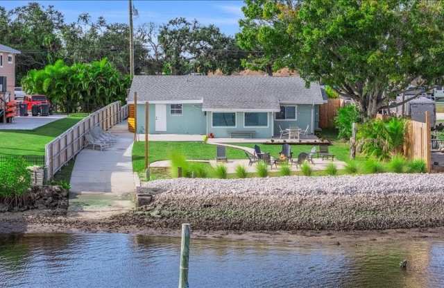 5021 US HIGHWAY 301 N photos photos