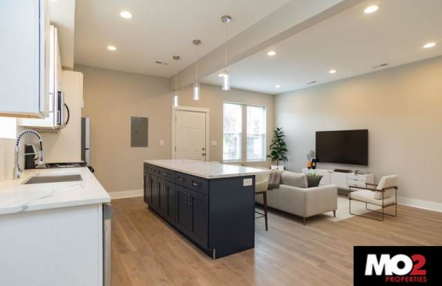 2134 West Iowa St. photos photos