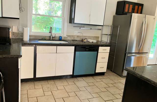 3607 E Morningside Drive Gallery 3