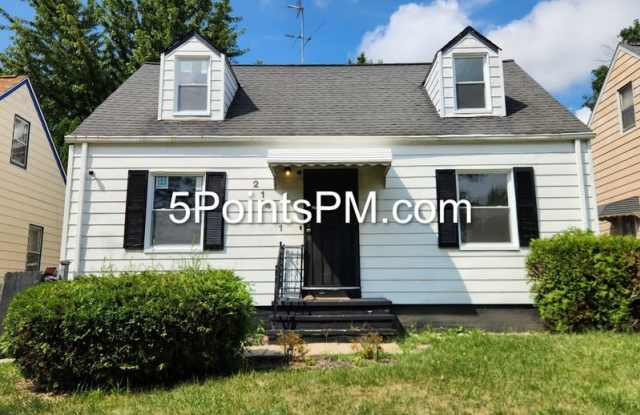 21411 Raymond St photos photos