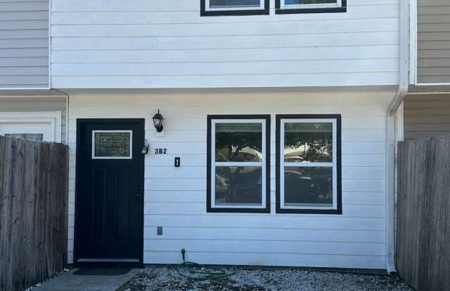 Charming 2 Bedroom, 1.5 Bathroom Home in Surfside Beach, SC! Less than 10 minutes from the beach!! - 1604 Fawn Vista Drive North, Horry County, SC 29575 Charming 2 Bedroom, 1.5 Bathroom Home in Surfside Beach, SC! Less than 10 minutes from the beach!! - 1604 Fawn Vista Drive North, Horry County, SC 29575