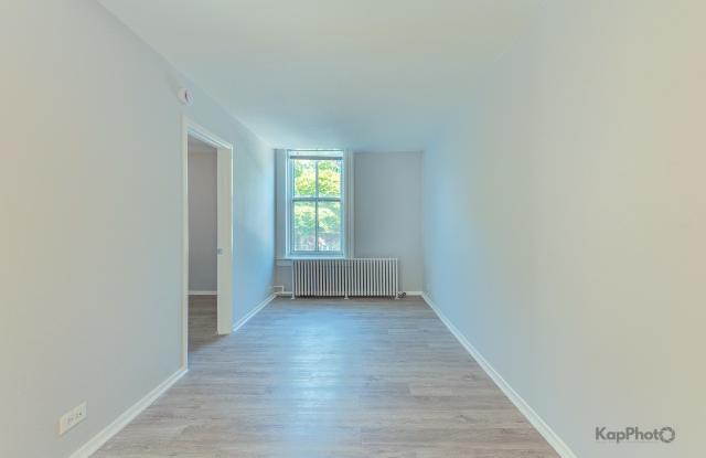 3001 S Haynes Court Gallery 2
