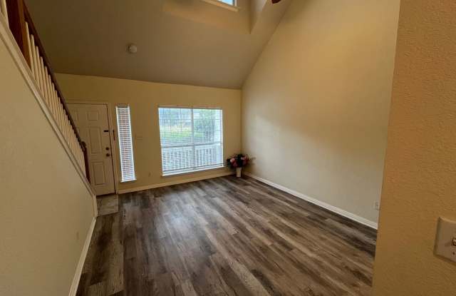 3 bed 2 bath single family home Gallery 4