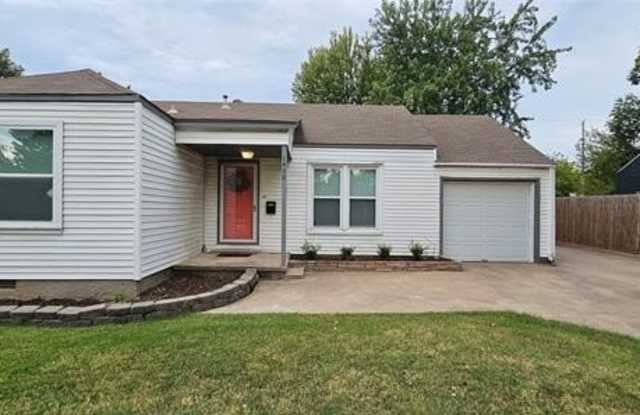 1430 S Erie Avenue E photos photos