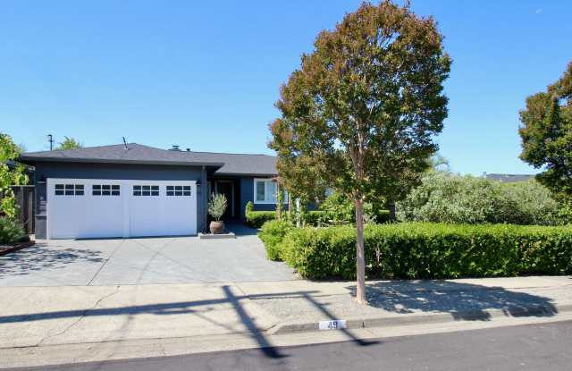 Charming Single-Level Northbridge 3BD/2BA Home! AC! Fruit Trees! FOUNDATION photos photos