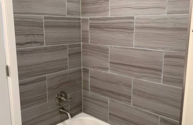 3 bedroom duplex in Newcastle! Gallery 4