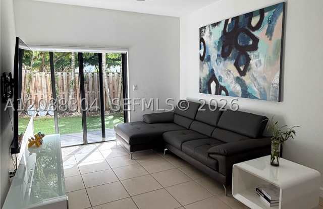 8917 NW 102 CT Gallery 4