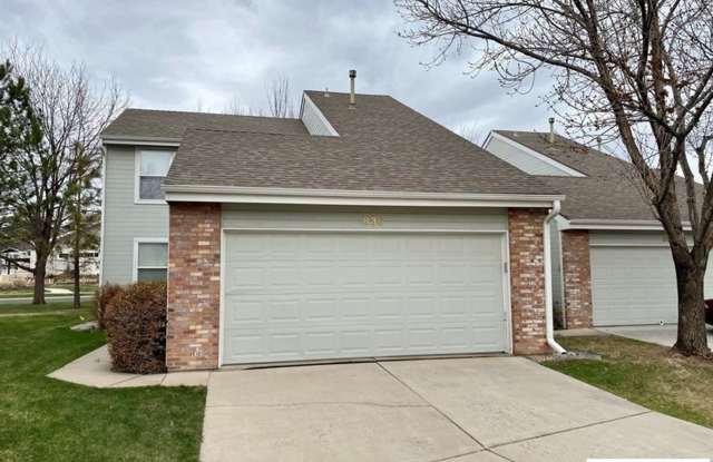 Spacious Townhouse with Central AC photos photos