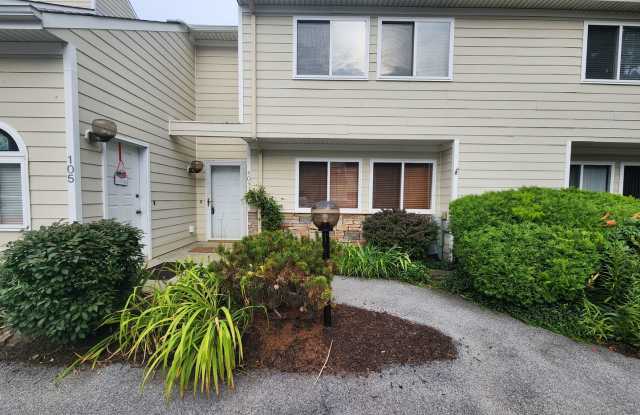 Spacious Fully Furnished Two Bedroom Two Bathroom Condo in Fox Hill Community!!! - 104 Crystal Hill Lane, Poughkeepsie, NY 12603