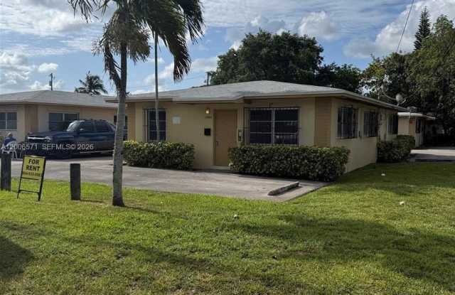 2910 NW 92nd St photos photos