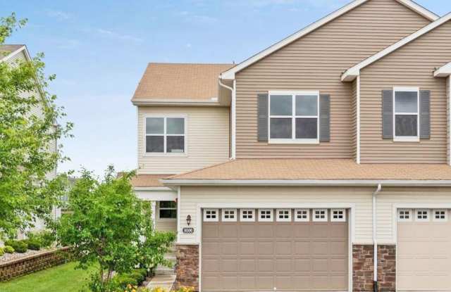 Spectacular SPACIOUS 3 Bedroom Plus Giant Loft, 2-Story Living Room, Fireplace, Main Level Primary Suite photos photos Spectacular SPACIOUS 3 Bedroom Plus Giant Loft, 2-Story Living Room, Fireplace, Main Level Primary Suite photos photos