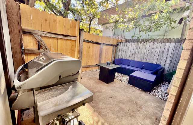 7405 Shadow Hill Dr Gallery 3